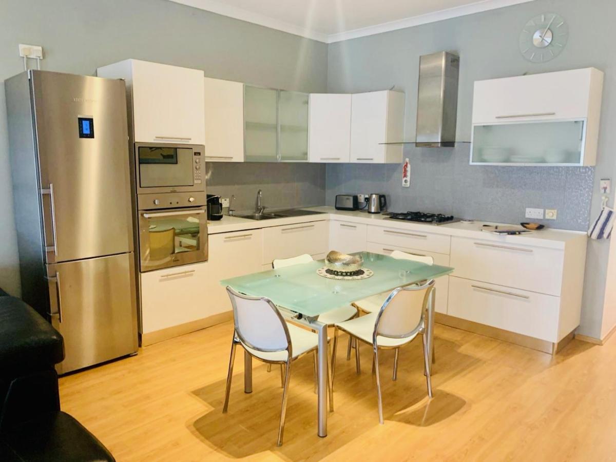 Swieqi 2 Bedroom - First Floor Apartment Is-Swieqi Экстерьер фото
